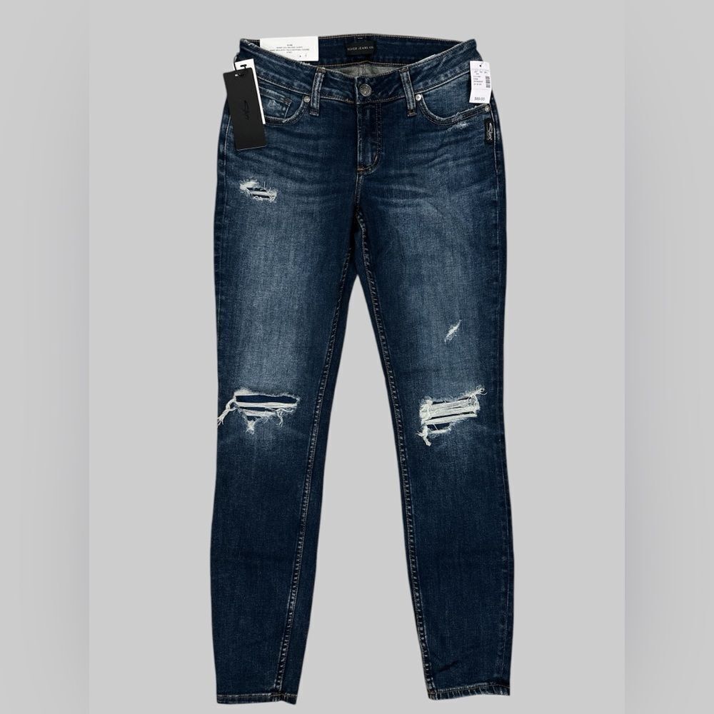 🏷️NWT Silver Jeans Co. Elyse Skinny Jean